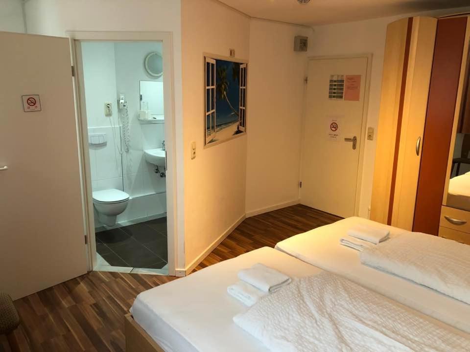 Hotel Kriftelerhof Zewnętrze zdjęcie